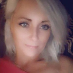 Meet your Posher, Leslie anne